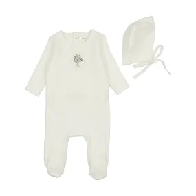 Bee & Dee Boys White Center Embossed Footie   Bonnet