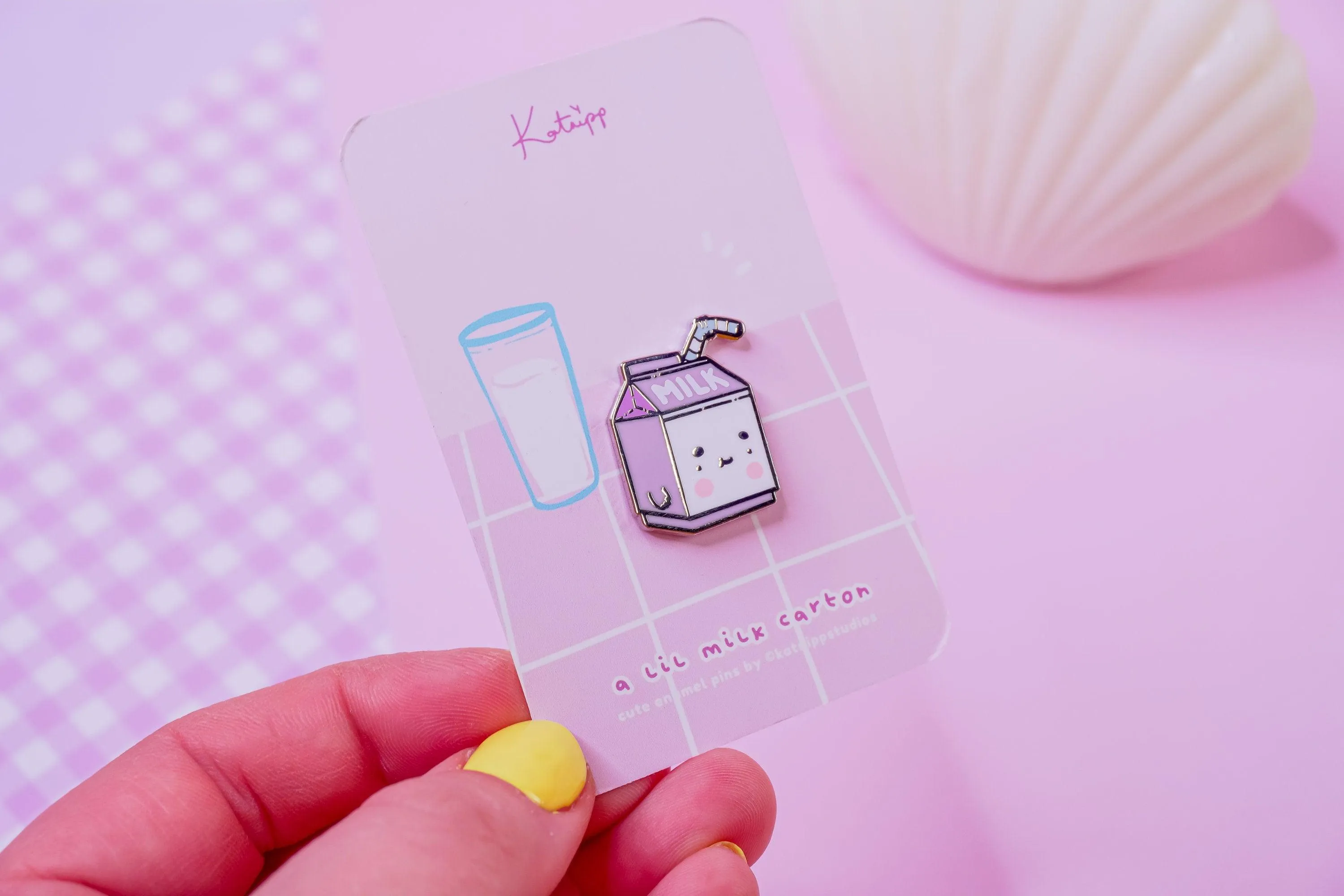 Milk Carton Enamel Pin | Cute Marshmallow Milk Pin Badge | Adorable Collectible Pin for Jackets & Bags